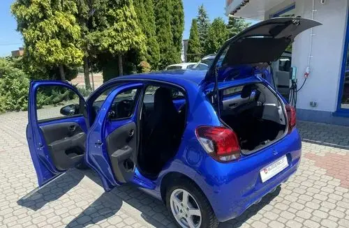 PEUGEOT 108 