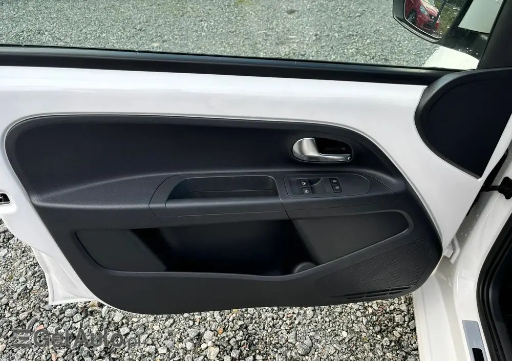 VOLKSWAGEN Up! 1.0 move
