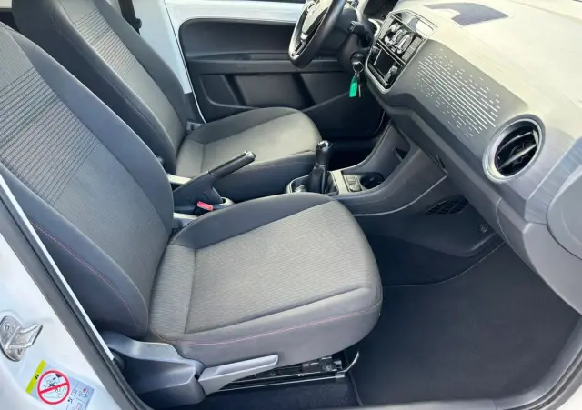VOLKSWAGEN Up! 1.0 move