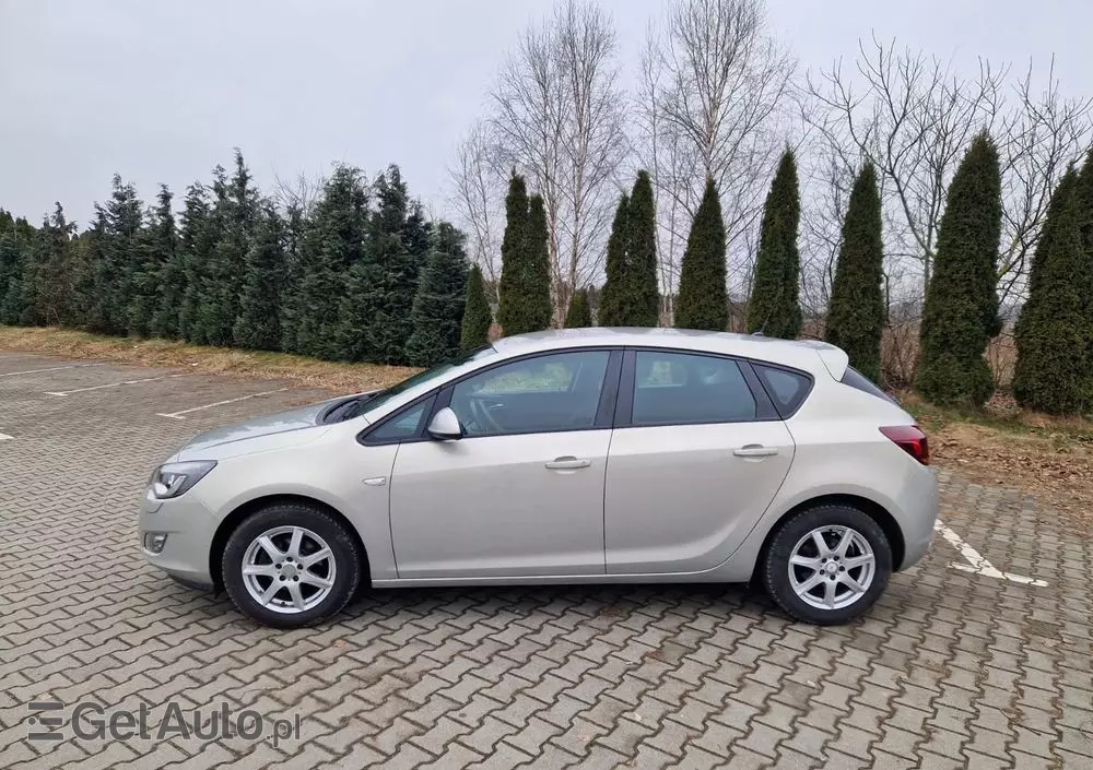 OPEL Astra 1.4 Selection