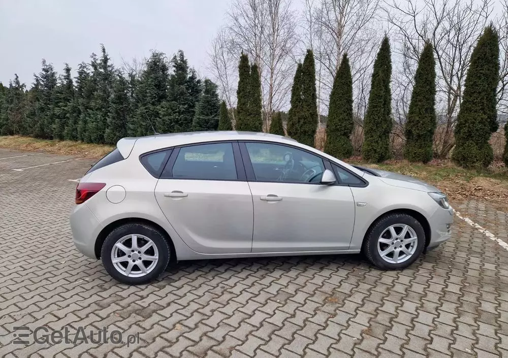 OPEL Astra 1.4 Selection