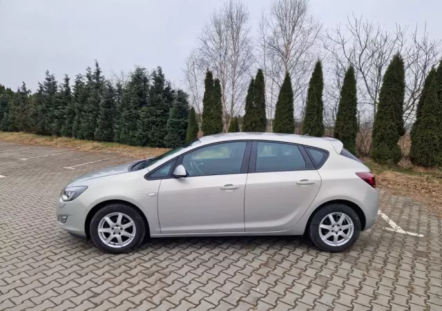 OPEL Astra 1.4 Selection