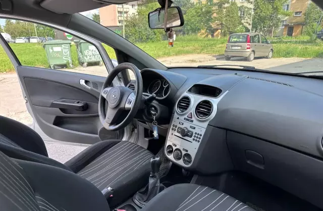 OPEL Corsa 