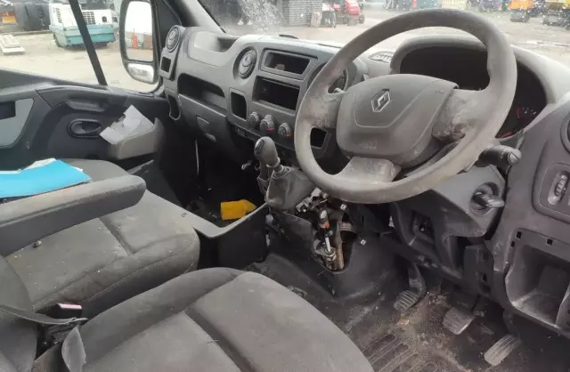 RENAULT Master 