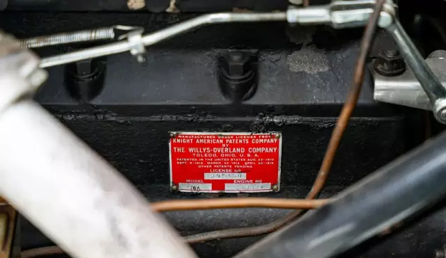 WILLYS KNIGHT OVERLAND MODEL 70 