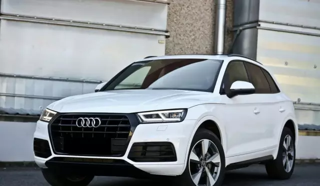AUDI Q5 