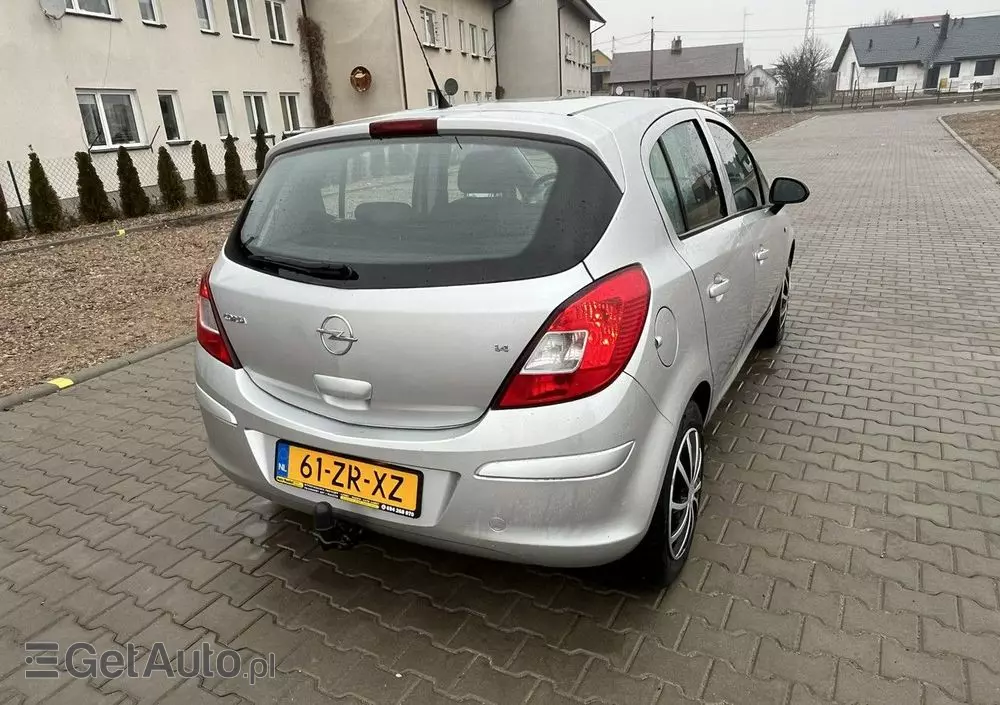 OPEL Corsa 