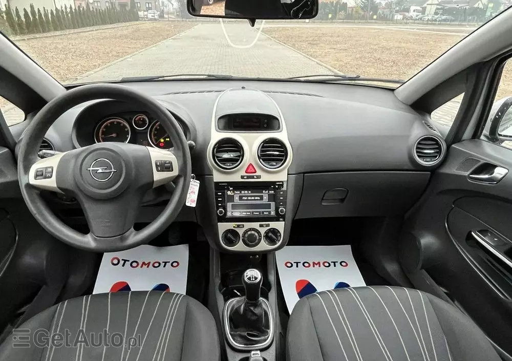 OPEL Corsa 