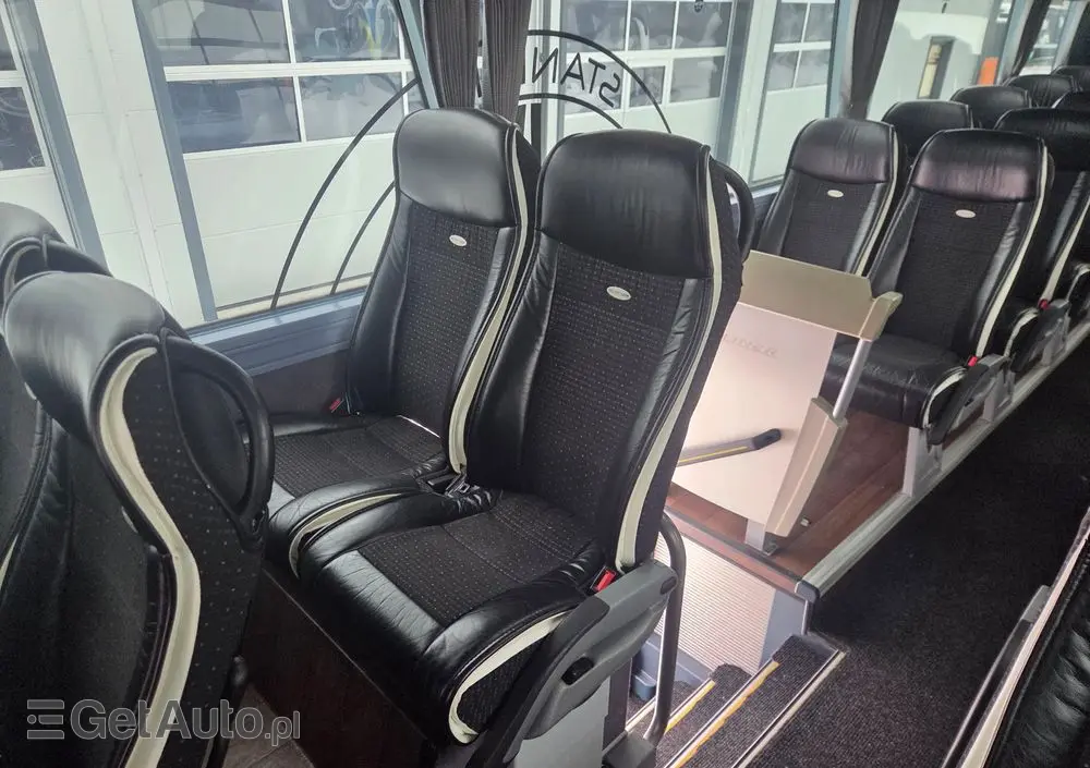 NEOPLAN CITYLINER/ SPROWADZONY / 55 MIEJSC/ 388 000 KM 