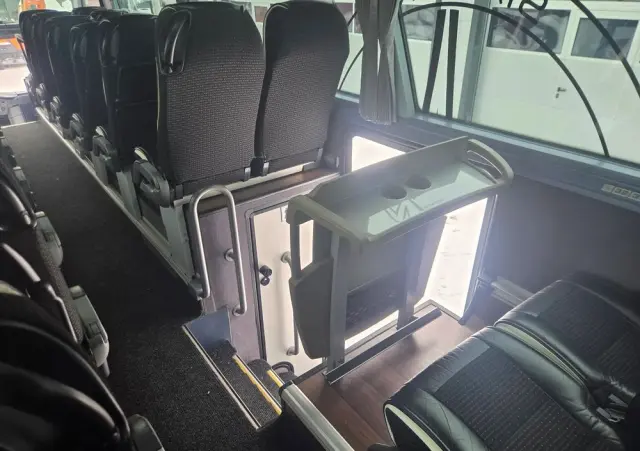 NEOPLAN CITYLINER/ SPROWADZONY / 55 MIEJSC/ 388 000 KM 