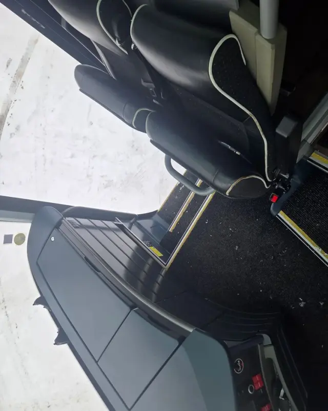 NEOPLAN CITYLINER/ SPROWADZONY / 55 MIEJSC/ 388 000 KM 