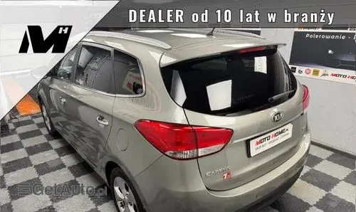 KIA Carens 