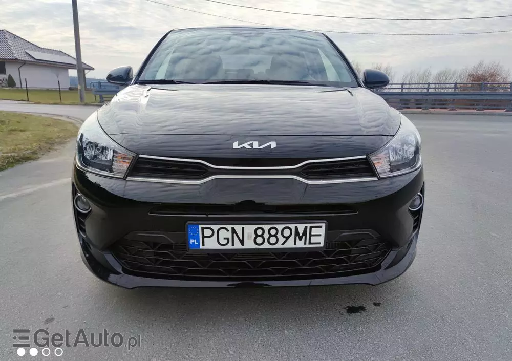 KIA Rio 1.0 T-GDI 100 Dream-Team Edition