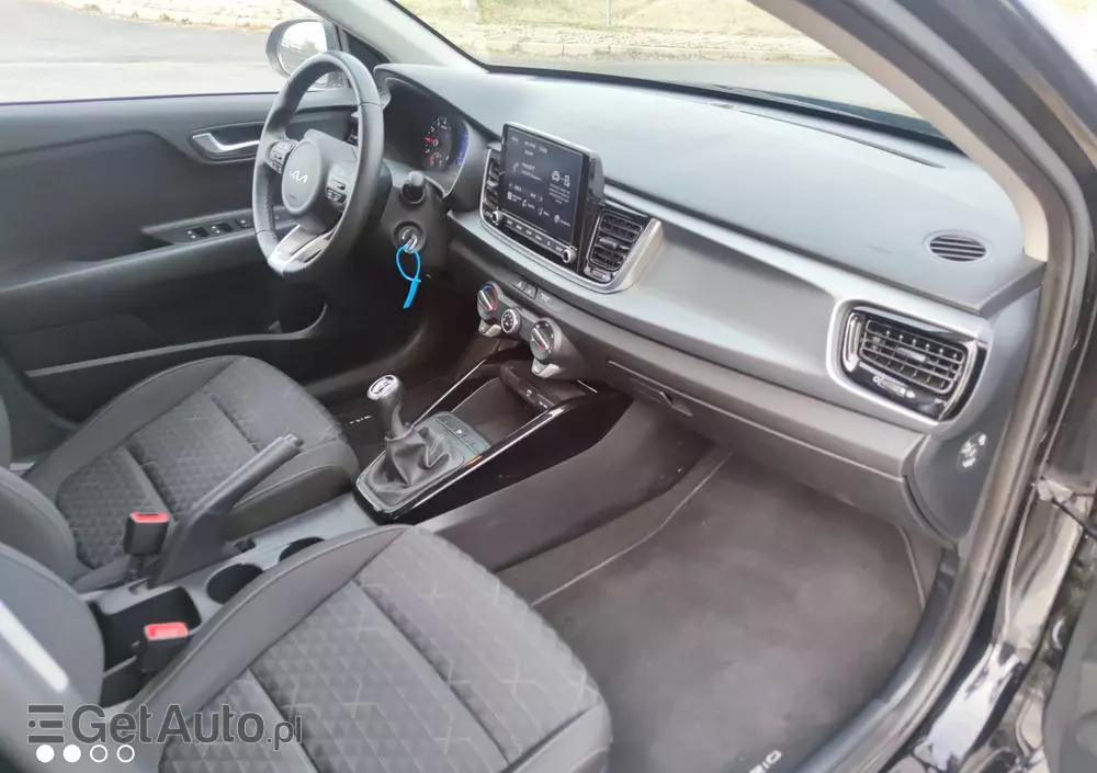 KIA Rio 1.0 T-GDI 100 Dream-Team Edition