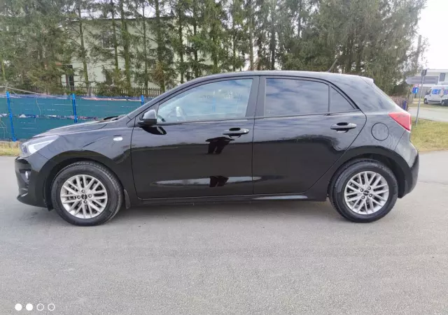 KIA Rio 1.0 T-GDI 100 Dream-Team Edition