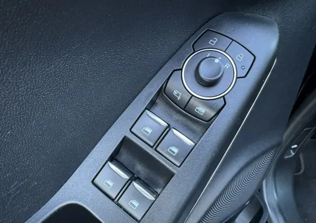 FORD Puma 1.0 EcoBoost Titanium X