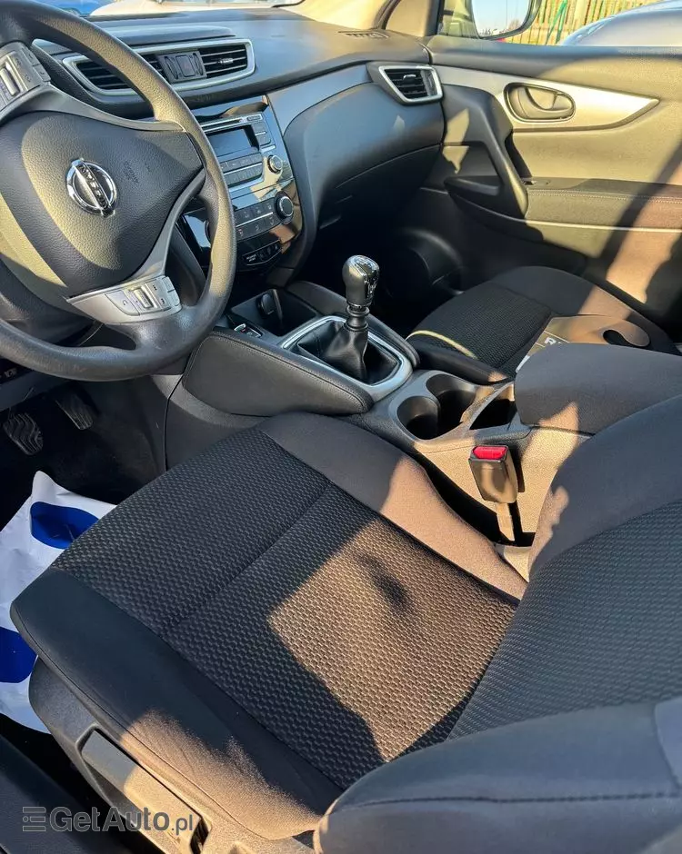 NISSAN Qashqai 1.6 Visia