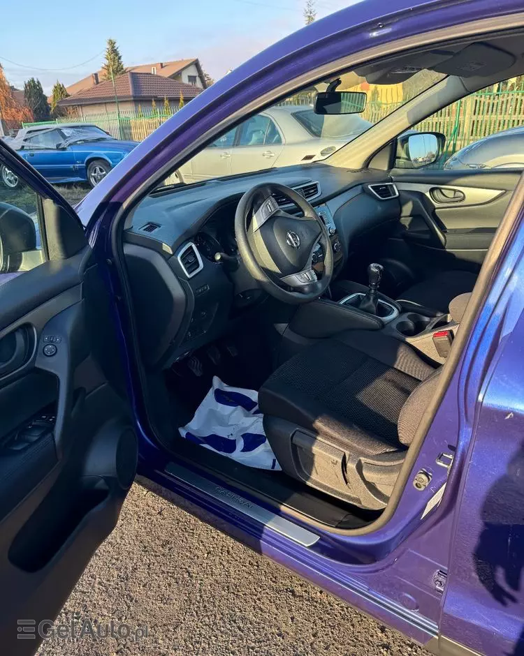 NISSAN Qashqai 1.6 Visia