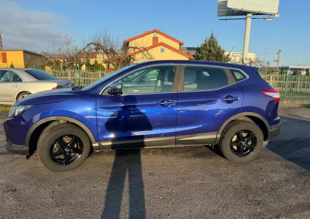 NISSAN Qashqai 1.6 Visia
