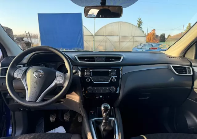 NISSAN Qashqai 1.6 Visia