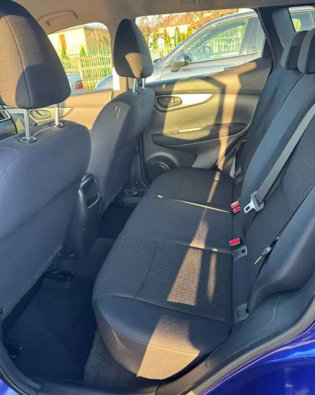 NISSAN Qashqai 1.6 Visia
