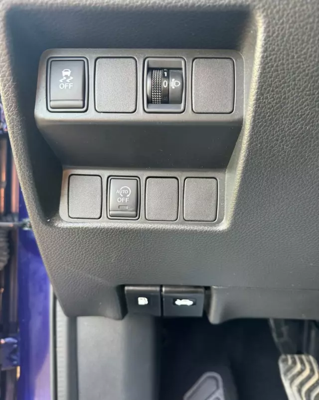 NISSAN Qashqai 1.6 Visia