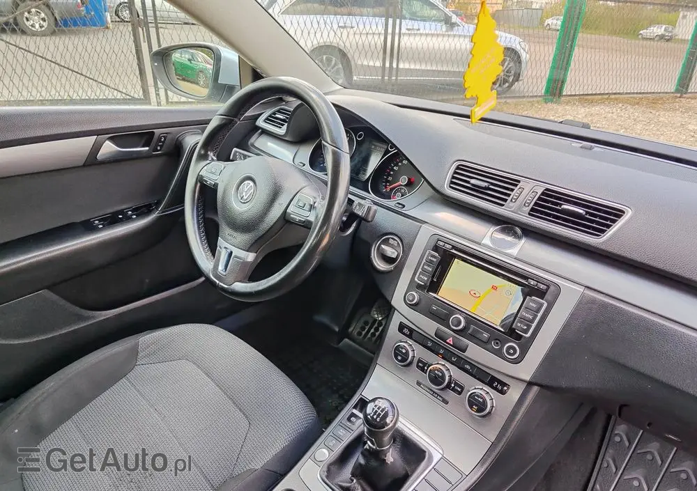 VOLKSWAGEN Passat 2.0 TDI Comfortline