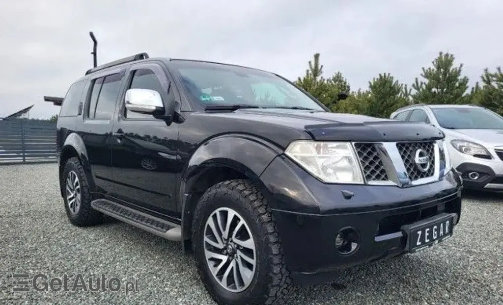 NISSAN Pathfinder 