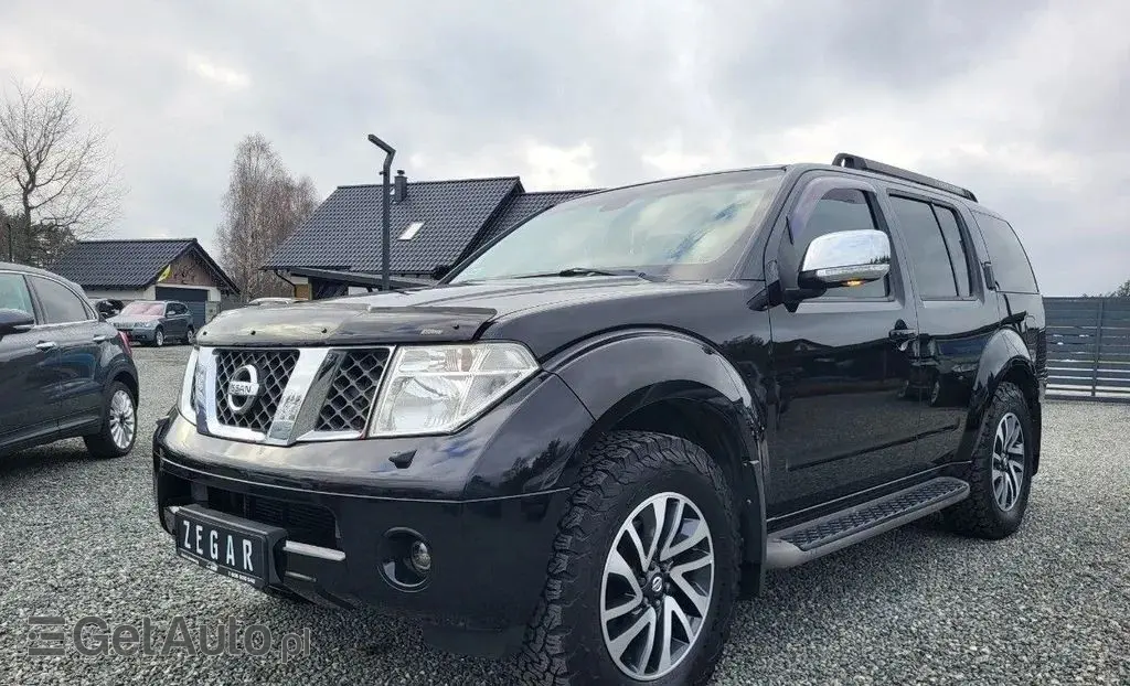 NISSAN Pathfinder 