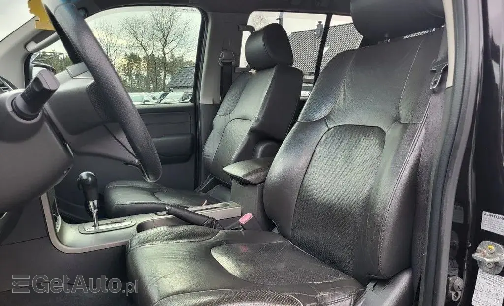 NISSAN Pathfinder 