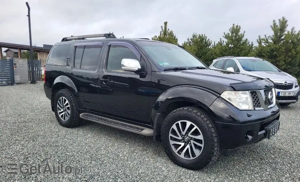 NISSAN Pathfinder 