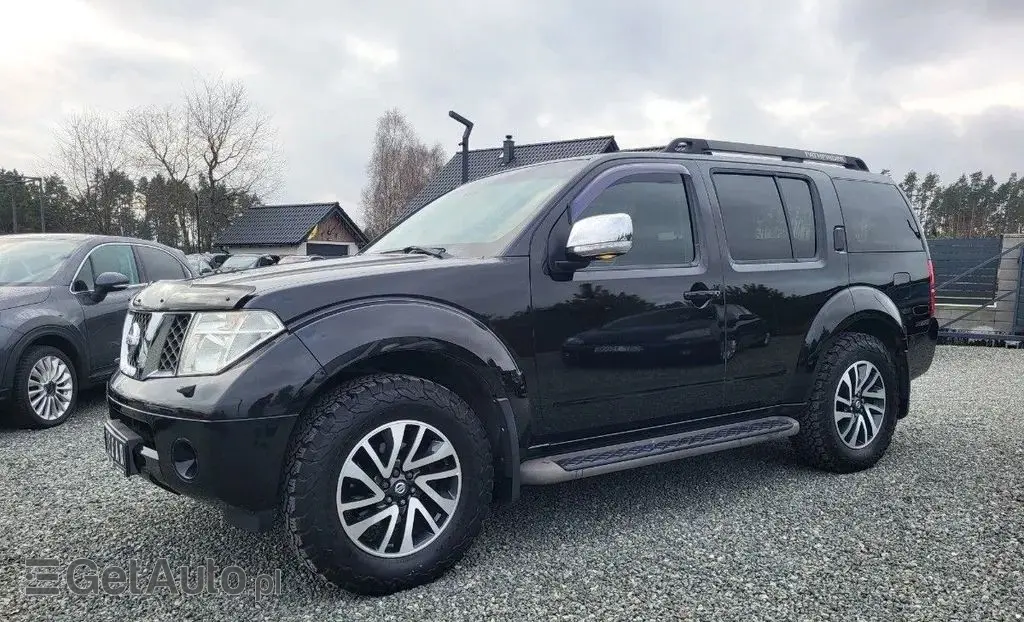 NISSAN Pathfinder 