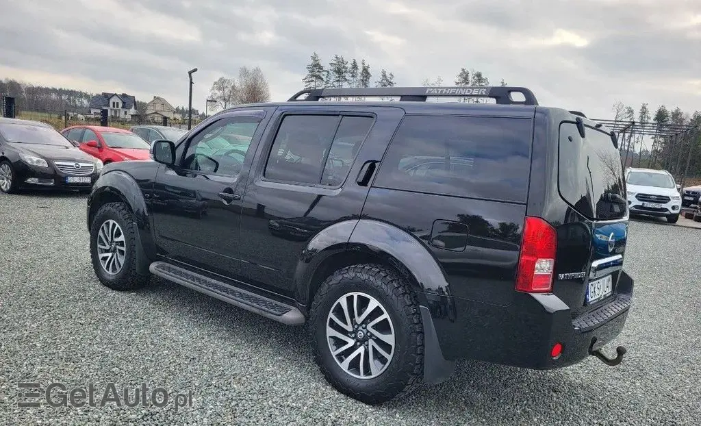 NISSAN Pathfinder 