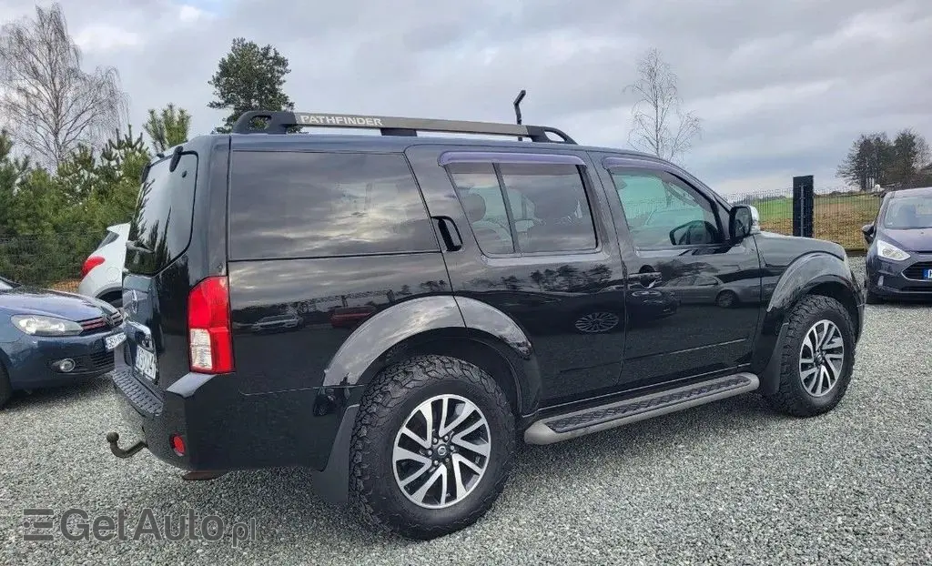 NISSAN Pathfinder 