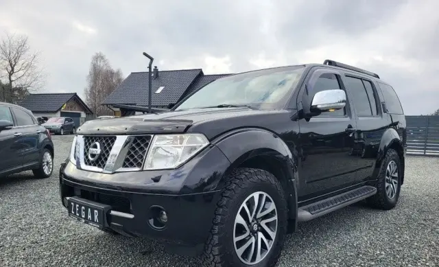 NISSAN Pathfinder 