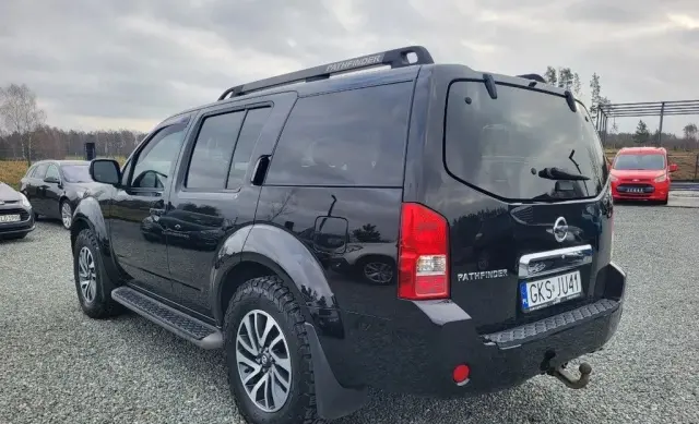 NISSAN Pathfinder 