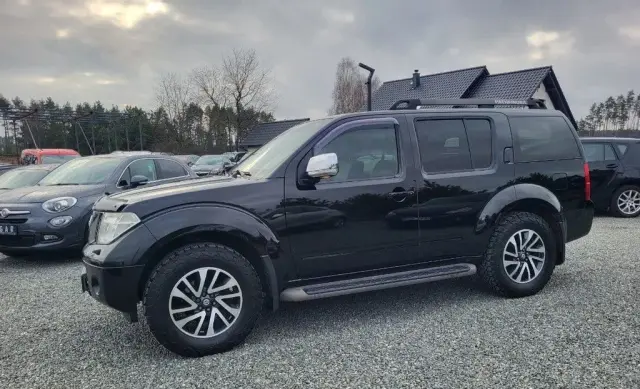 NISSAN Pathfinder 
