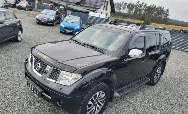 NISSAN Pathfinder 