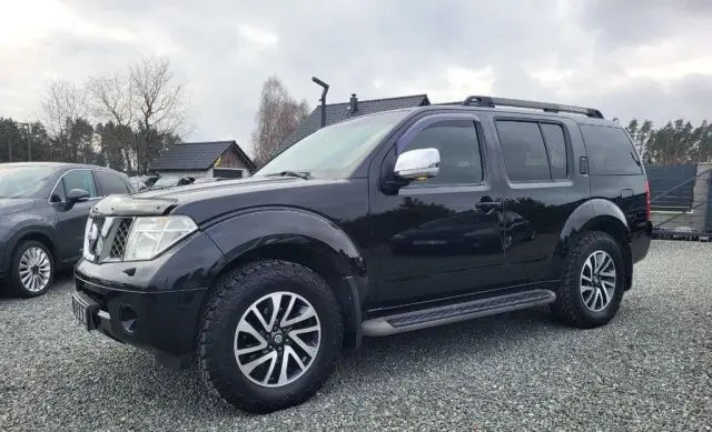 NISSAN Pathfinder 