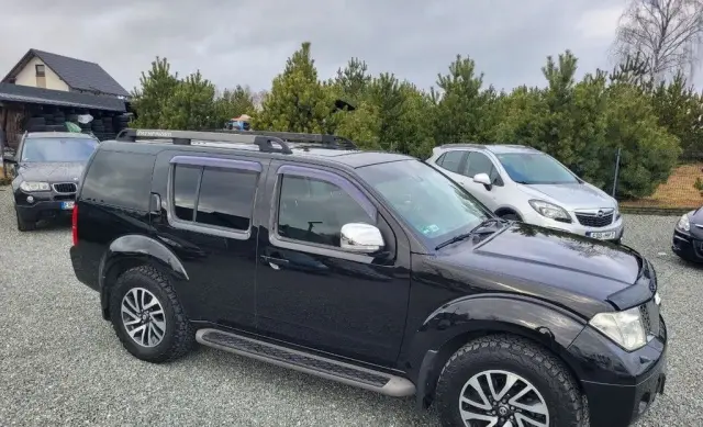 NISSAN Pathfinder 