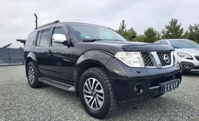 NISSAN Pathfinder 