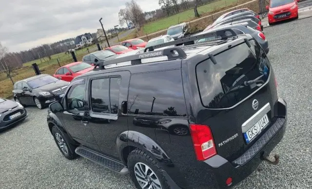 NISSAN Pathfinder 
