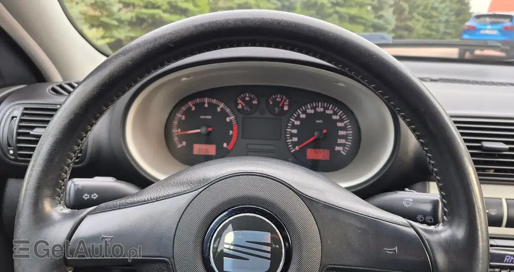 SEAT Leon 1.6 16V Signo