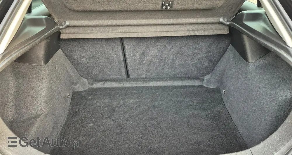 SEAT Leon 1.6 16V Signo