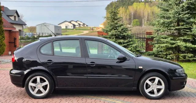 SEAT Leon 1.6 16V Signo