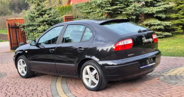 SEAT Leon 1.6 16V Signo