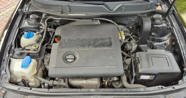 SEAT Leon 1.6 16V Signo