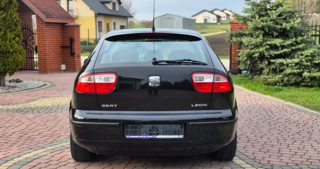 SEAT Leon 1.6 16V Signo