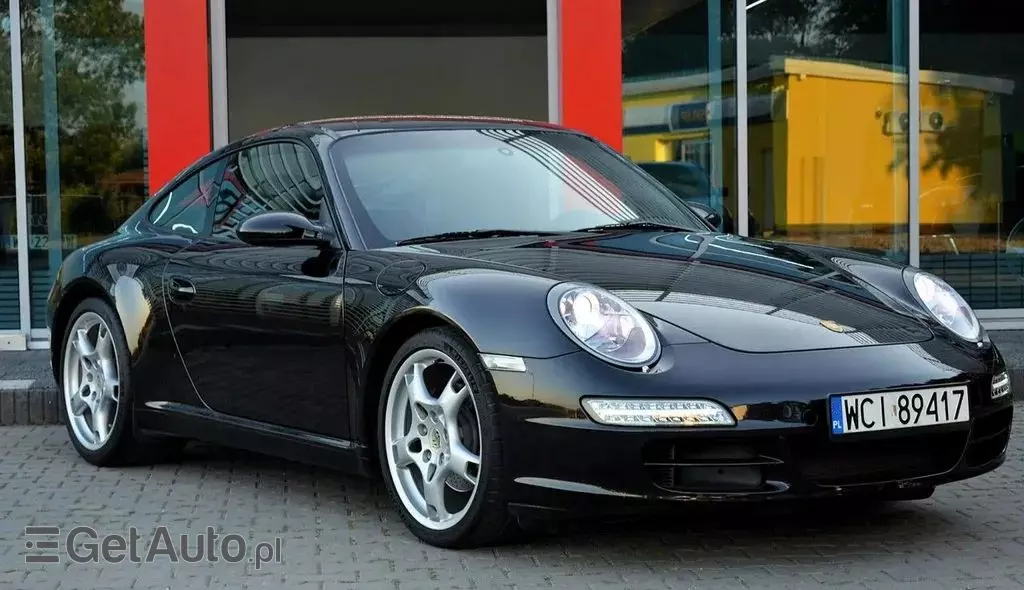 PORSCHE 911 