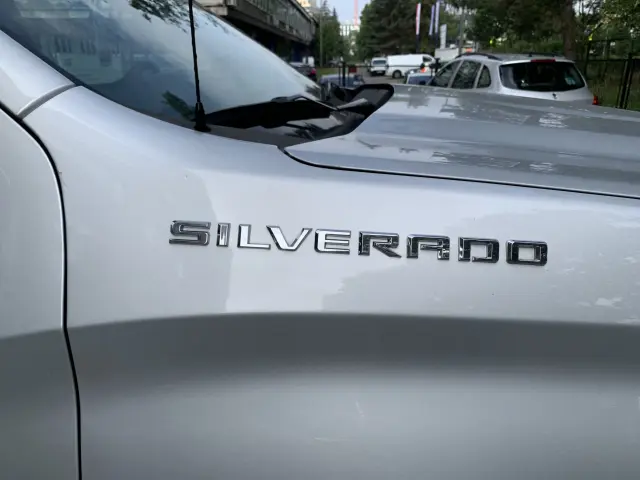 CHEVROLET SILVERADO 1500 LT 4X4 